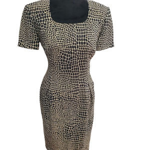 Maggie L Vintage 100% Silk Short Sleeve Dress